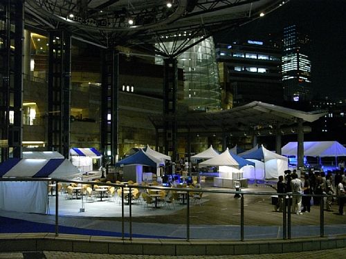 �����E�ݒu��Ƃ͖����P�S�����s���܂�